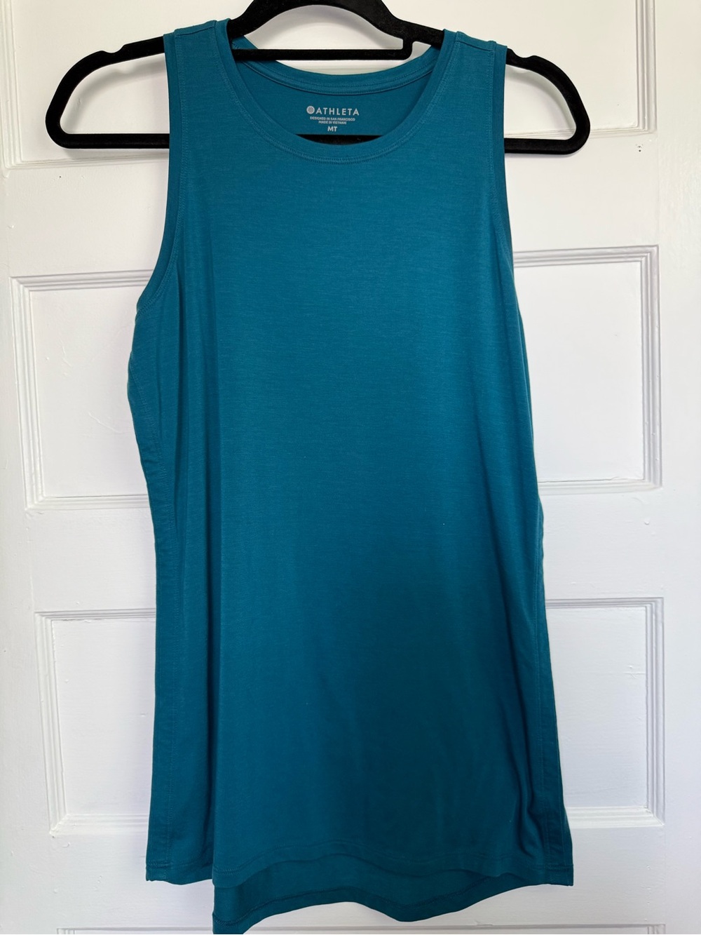 Athleta Teal Performance Muscle Tank Athleisure luxe Sz M Tall